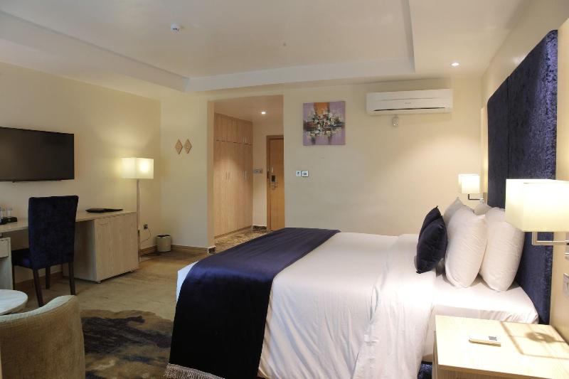 Bon Hotel Elvis image