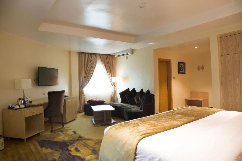 Bon Hotel Elvis image
