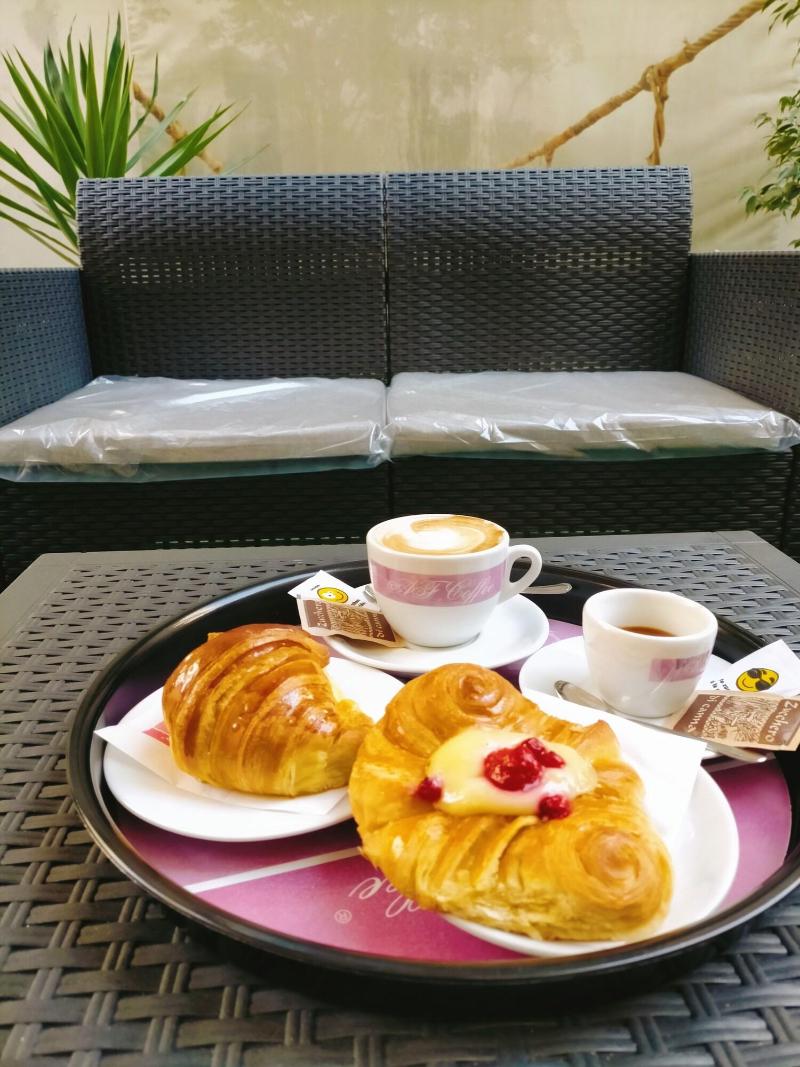 Lanzies Guesthouse image