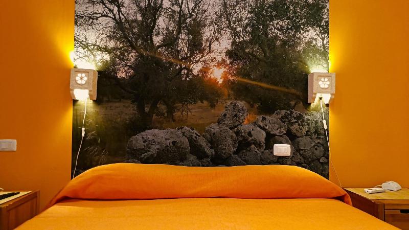 Lanzies Guesthouse image