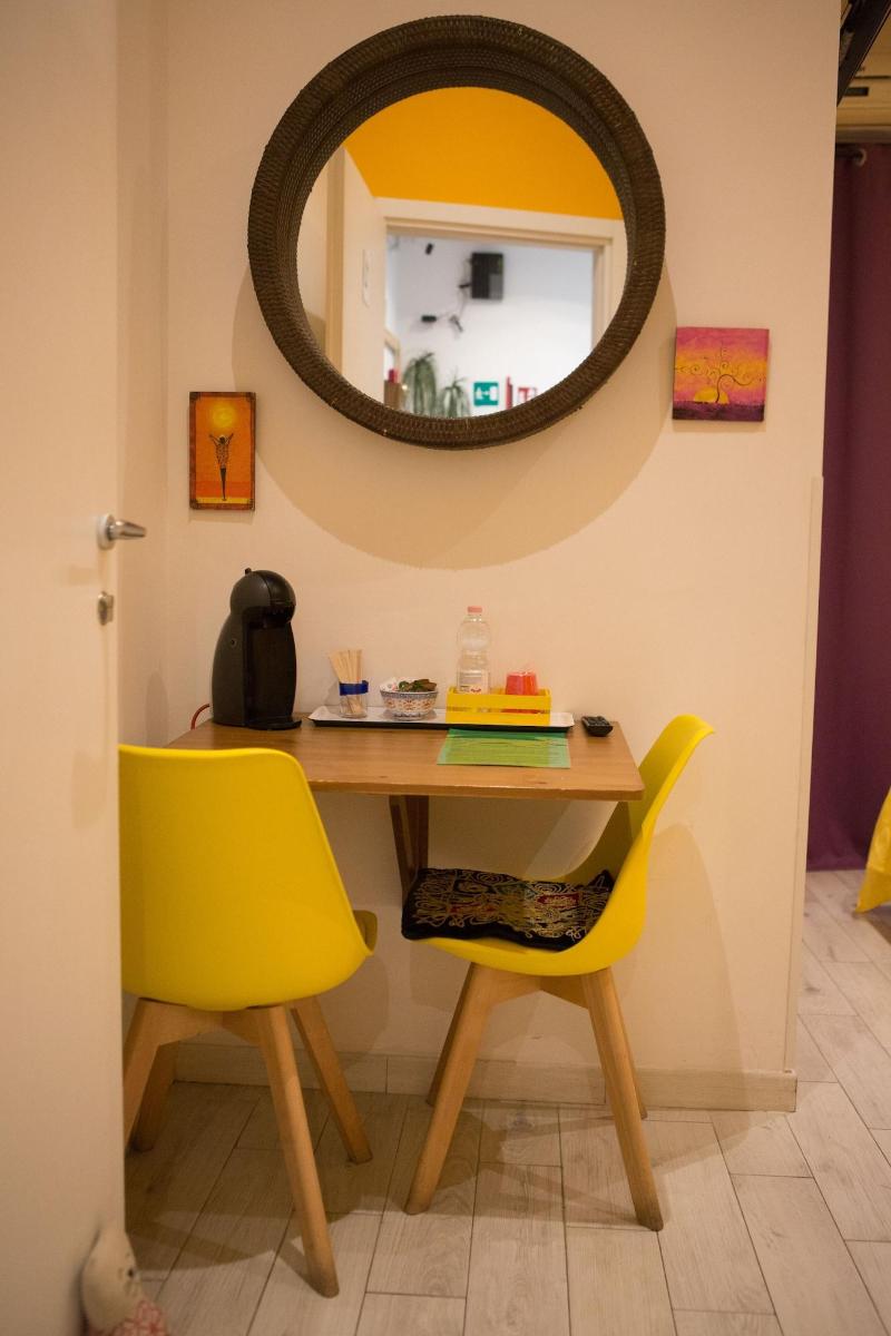 Lanzies Guesthouse image