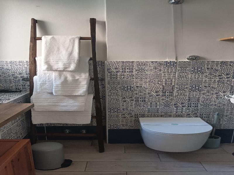 Lanzies Guesthouse image