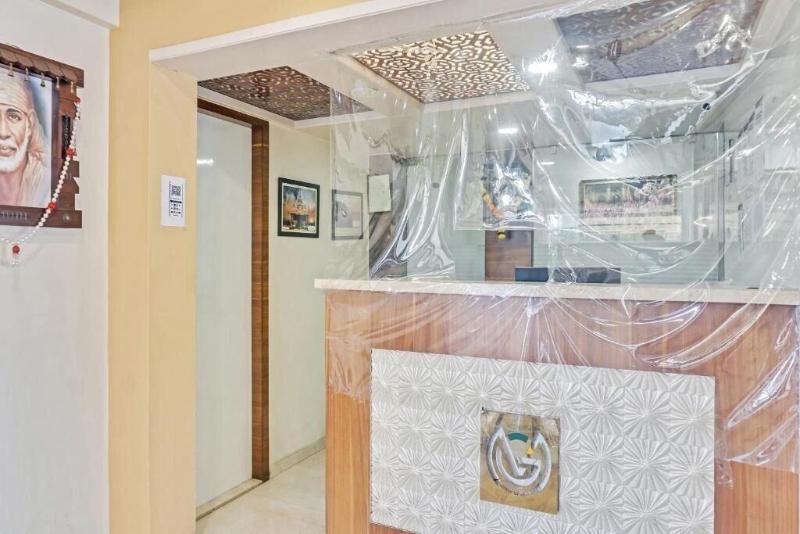 Hotel Maval Grand image