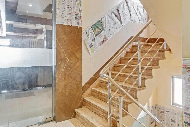 Hotel Maval Grand image