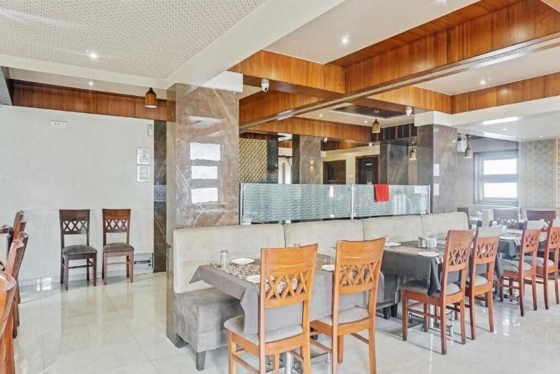 Hotel Maval Grand image