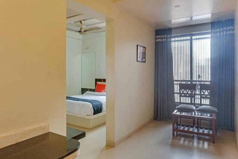 Hotel Maval Grand image