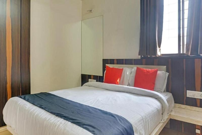 Hotel Maval Grand image