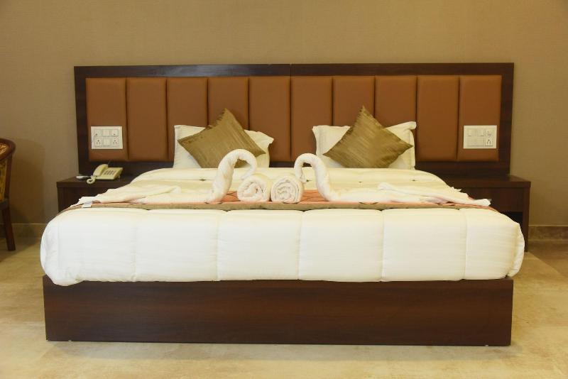 Hotel Kutch Desert — main photo