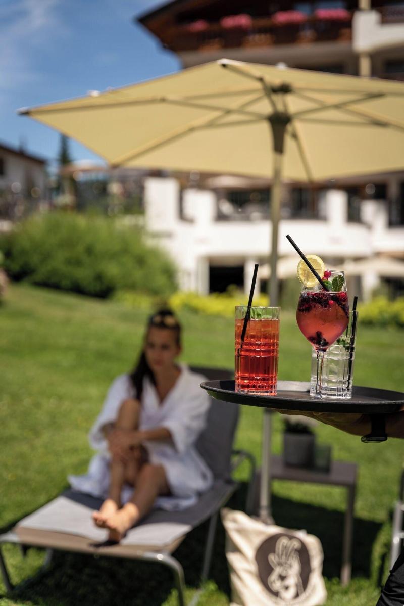 Sepp Hanni S Suiten Im Dorf