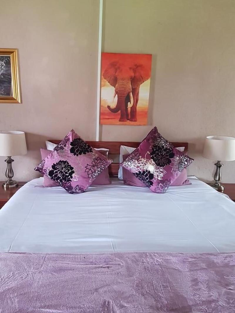 Noma Nini Lodge And Restaurant image