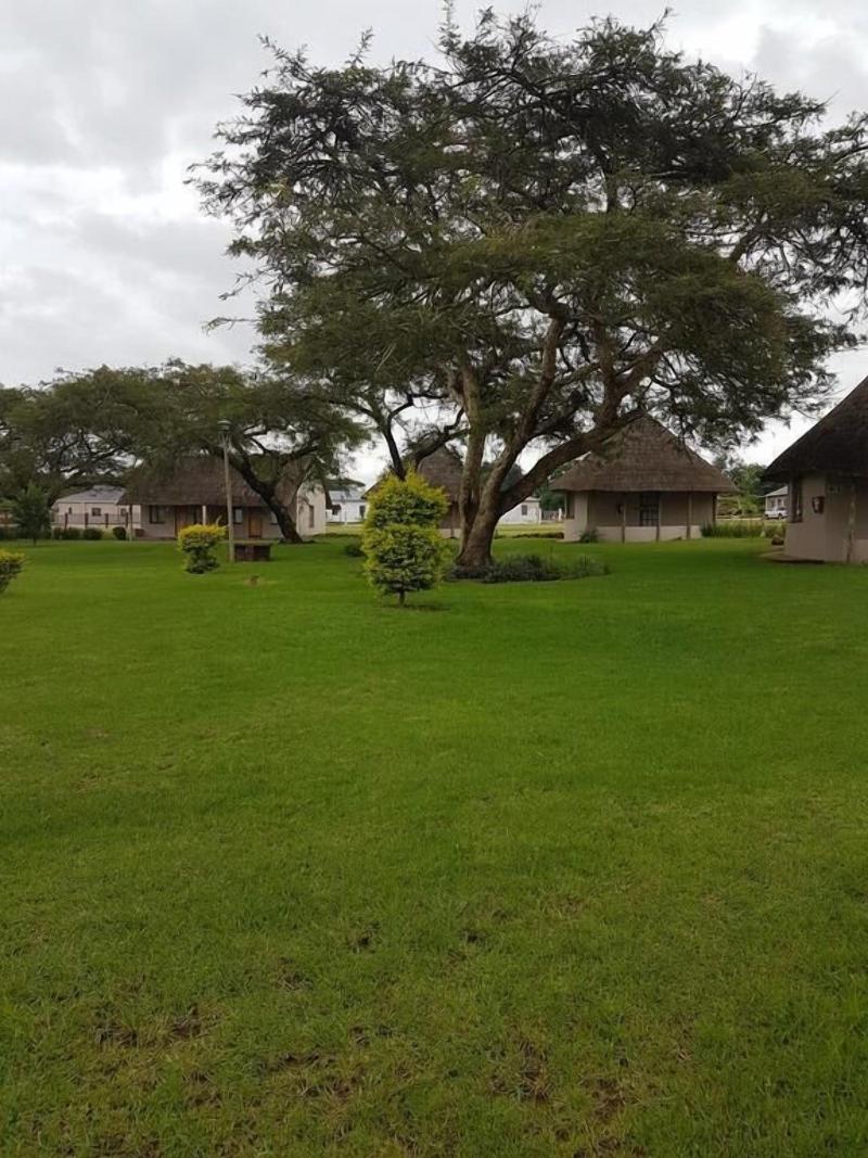 Noma Nini Lodge And Restaurant image