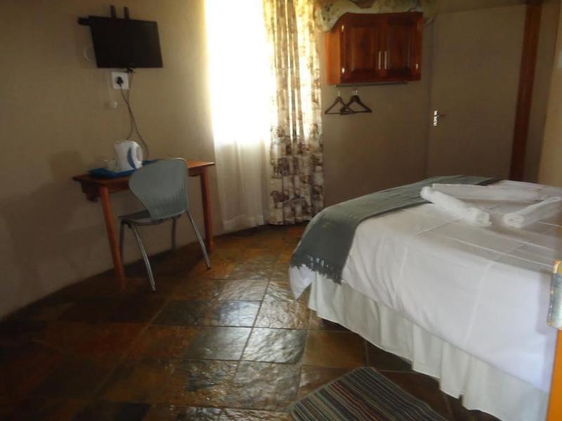 Noma Nini Lodge And Restaurant image