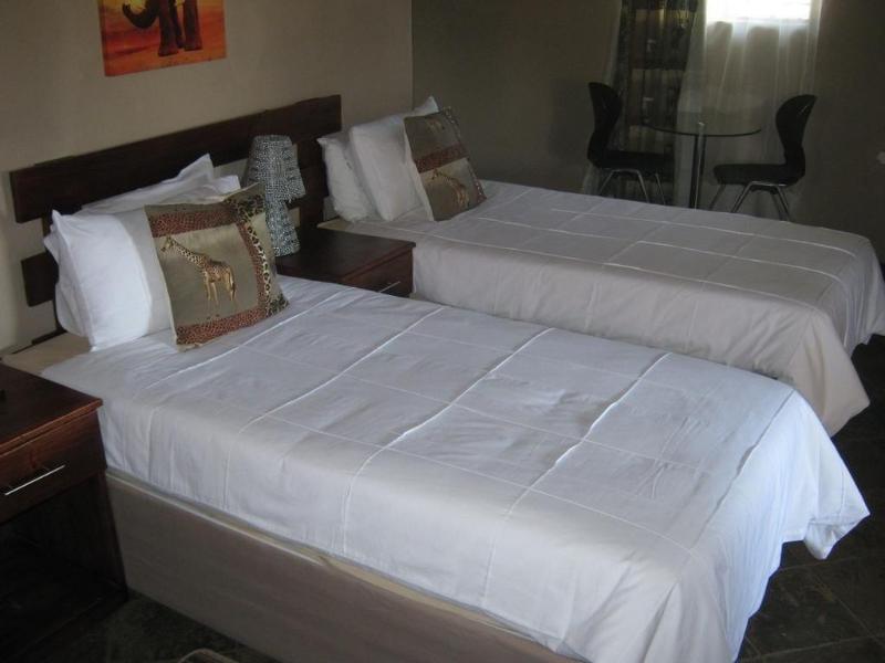 Noma Nini Lodge And Restaurant image