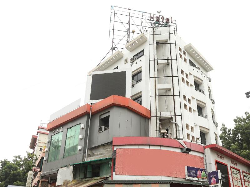 15542 Hotel Shivala — photo 4
