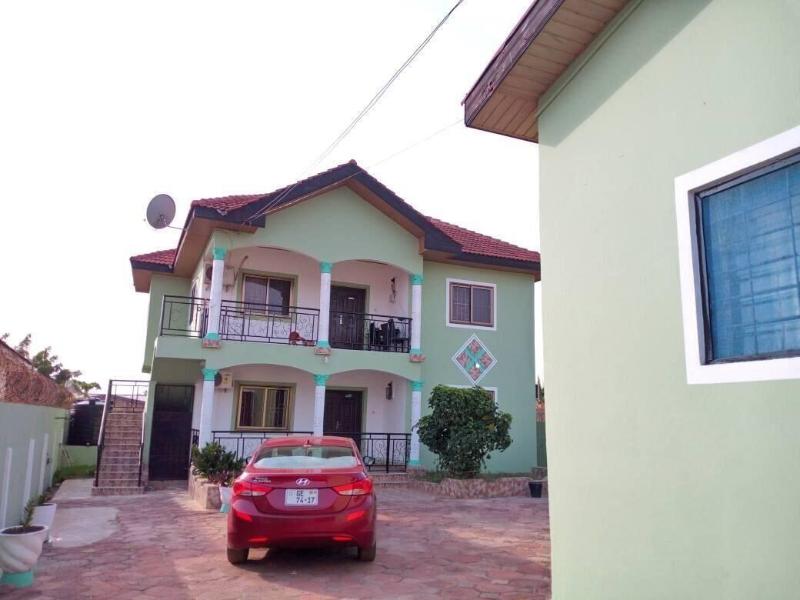 Ronna Apartments At Lakeside Estates image