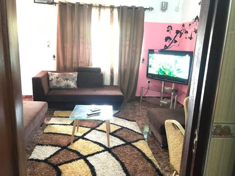 Ronna Apartments At Lakeside Estates image