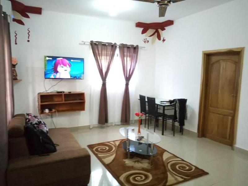 Ronna Apartments At Lakeside Estates image