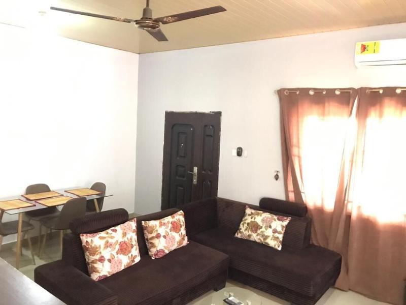 Ronna Apartments At Lakeside Estates image