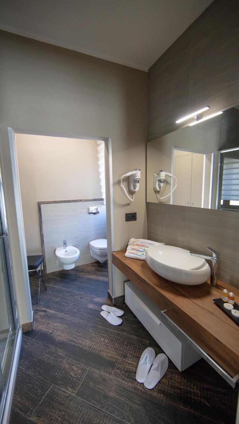 Albagia image