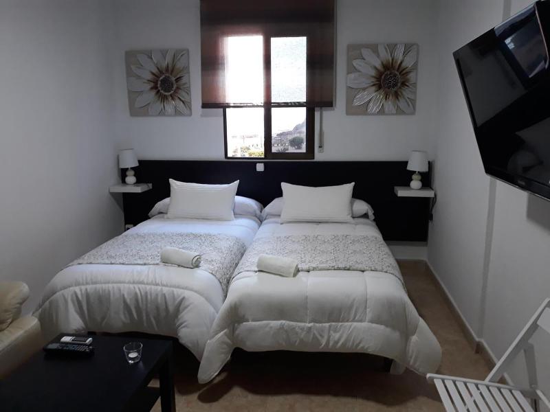 Miramar Habitaciones image