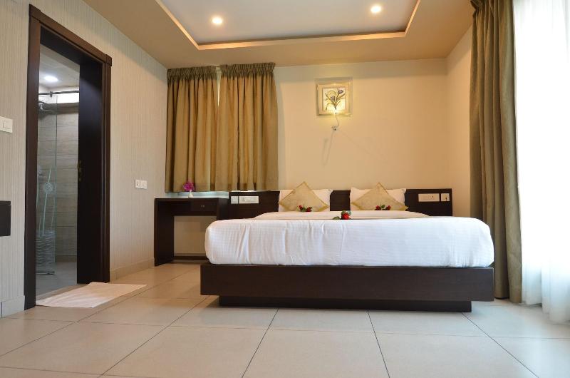 Casa In Luxury Suites image