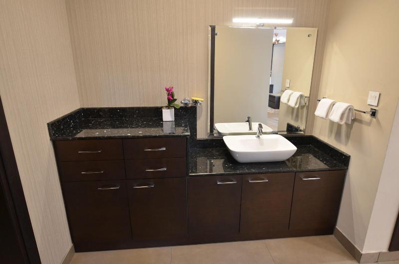Casa In Luxury Suites image