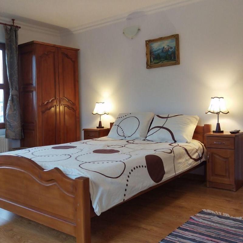 Iliikova House image
