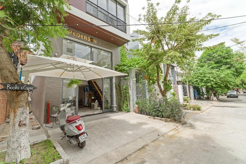Pedersen Hostel — main photo