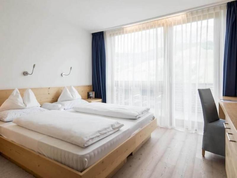 Alpine Hotel Ciasa Lara image