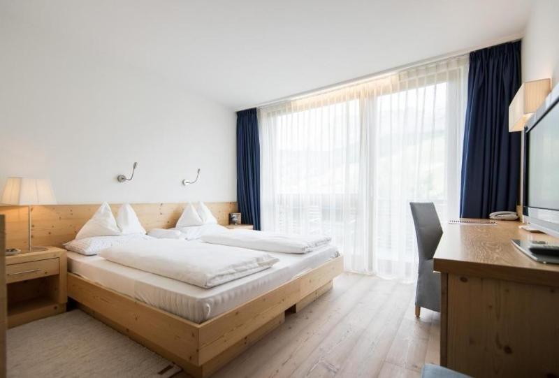 Alpine Hotel Ciasa Lara image