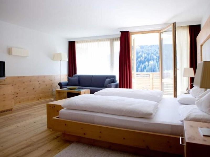 Alpine Hotel Ciasa Lara image