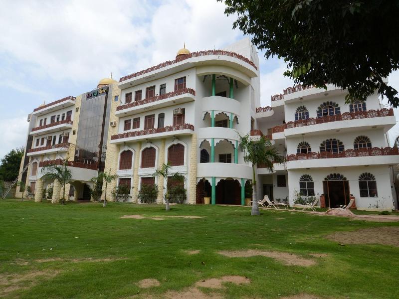 17368 Ranibagh Palace — photo 4