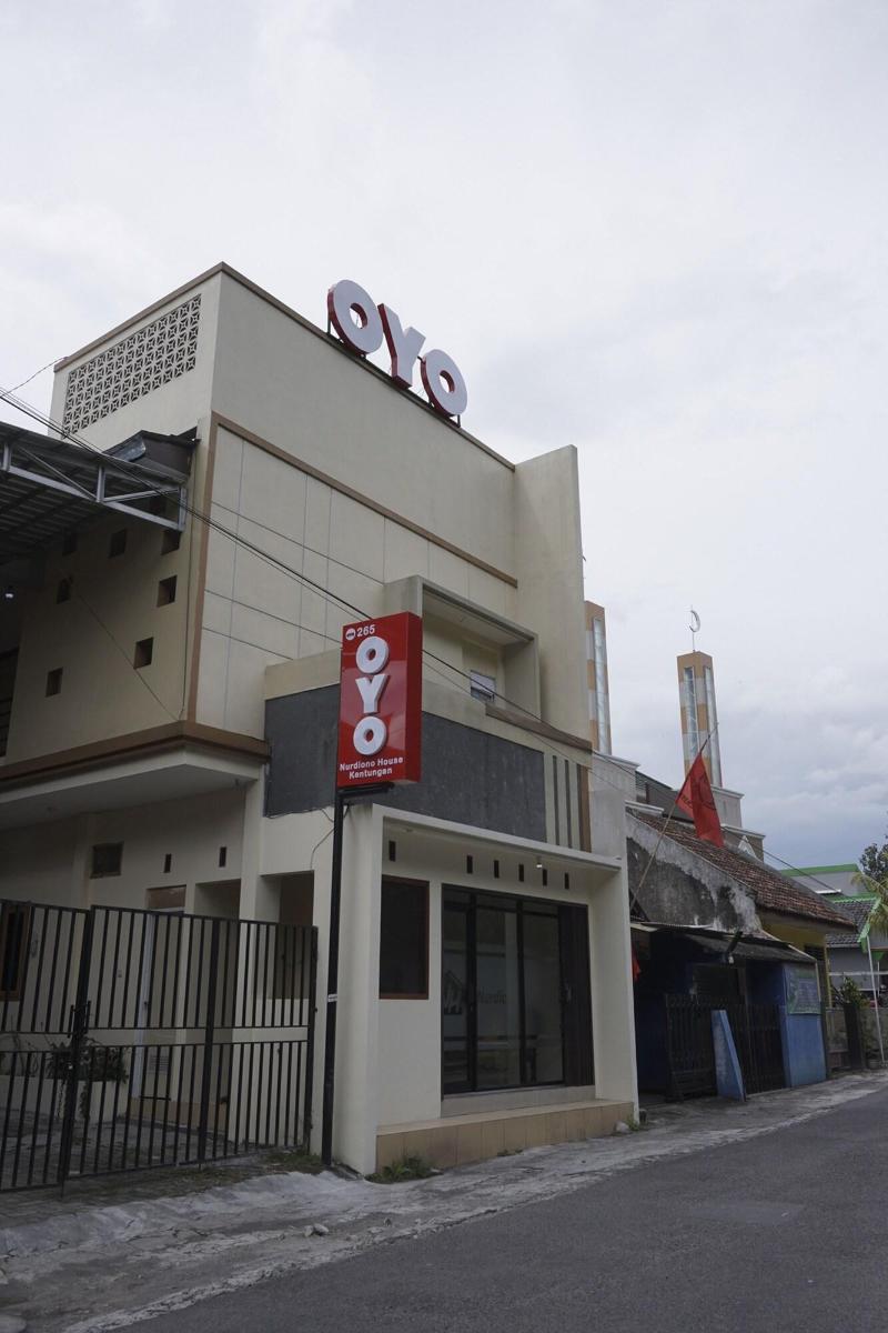 265 Nurdiono House Kentungan — photo 5