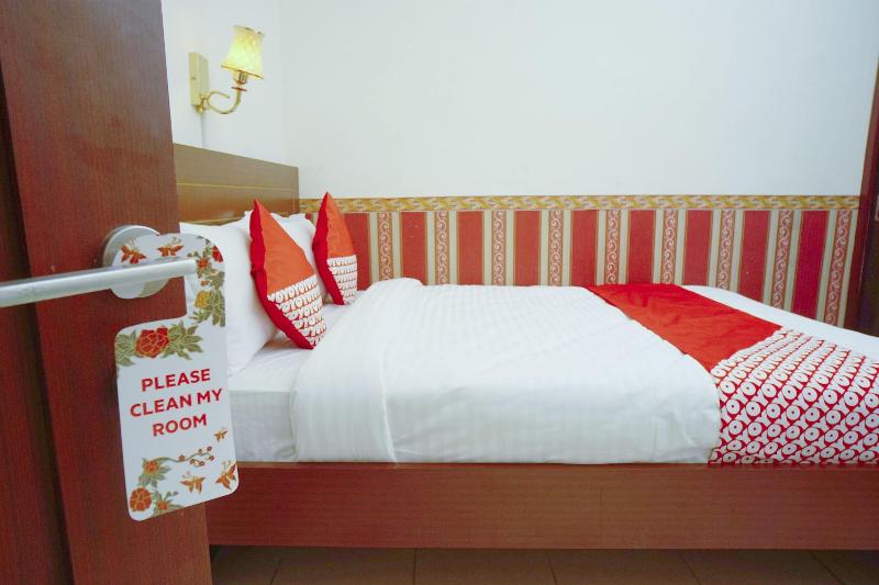 312 Hotel Sukarami — photo 5