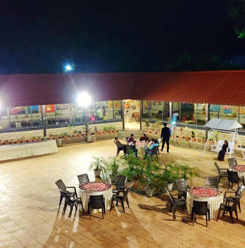 Hotel Harshawardhan image