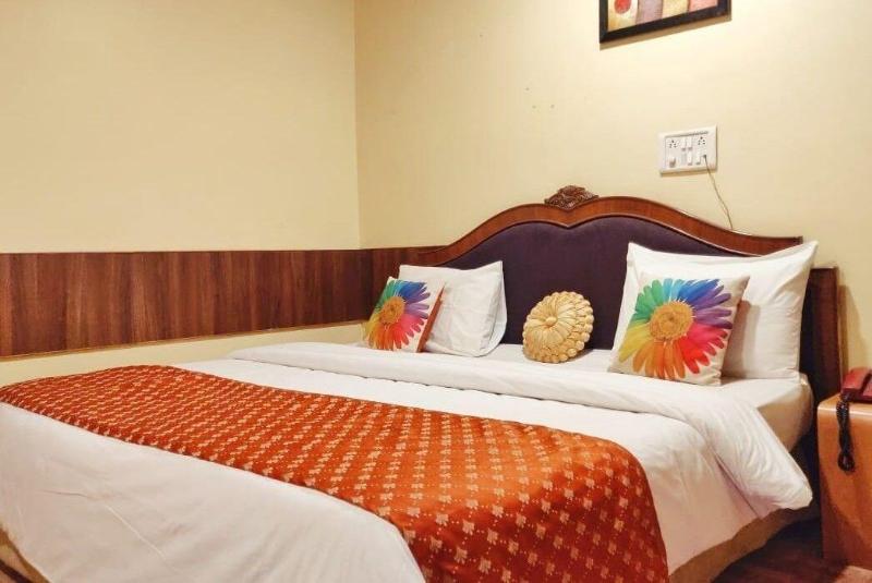 Hotel Harshawardhan image