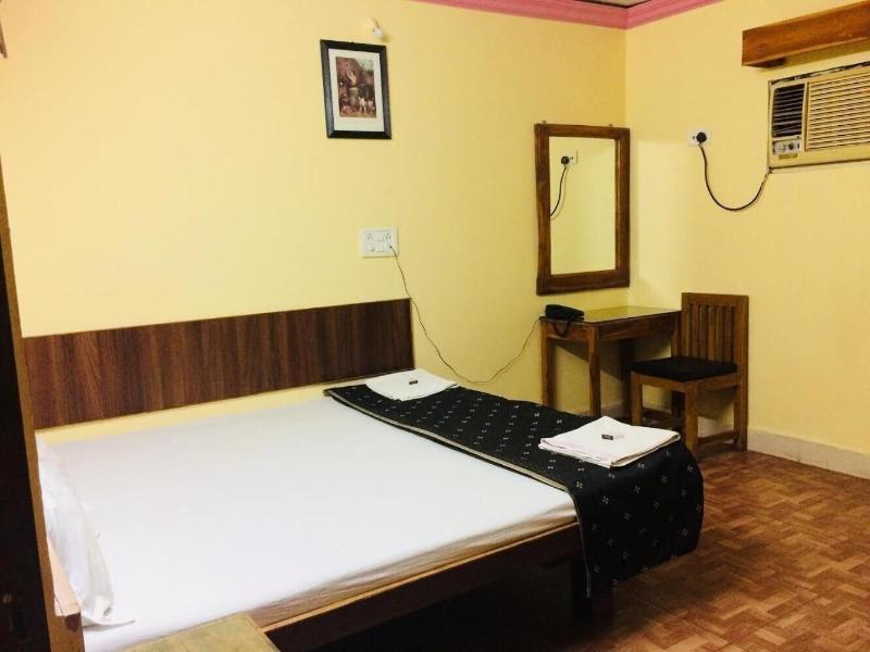 Hotel Harshawardhan image
