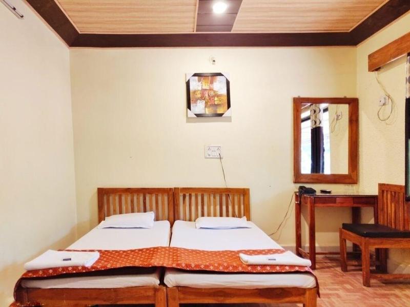 Hotel Harshawardhan image