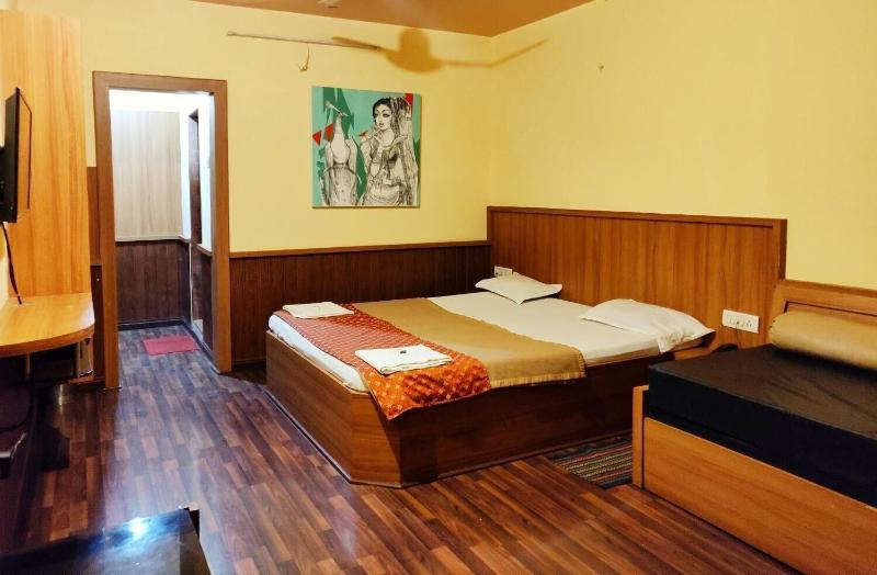 Hotel Harshawardhan image 9