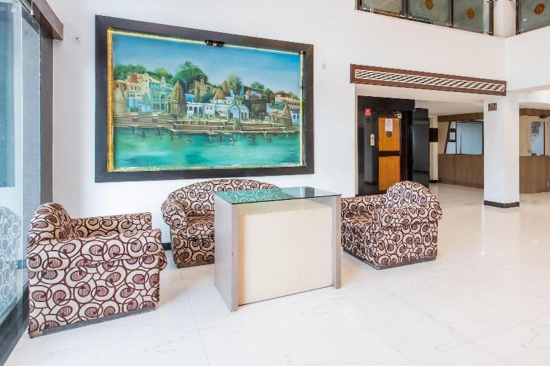 25042 Vikramaditya Hotel