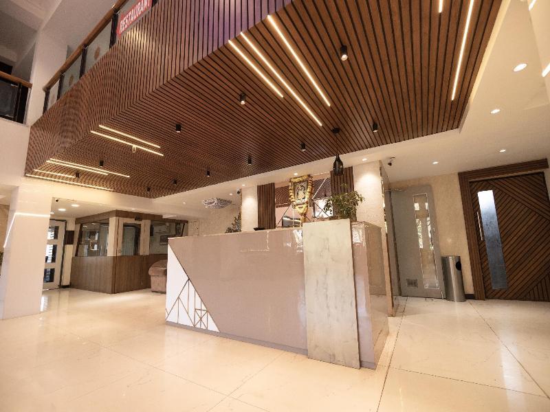 25042 Vikramaditya Hotel