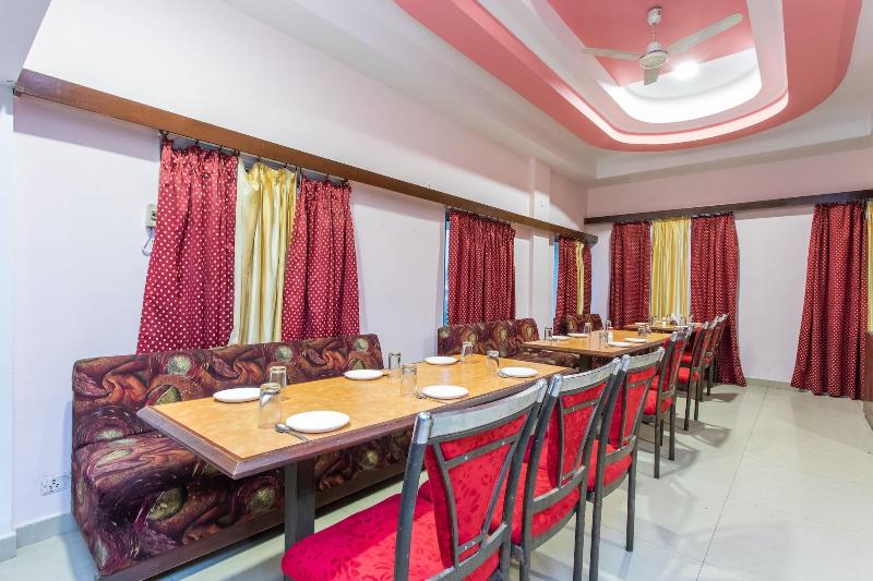 25042 Vikramaditya Hotel