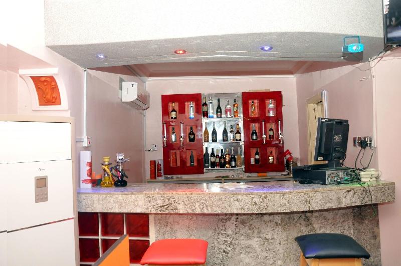 D Luxx Villa Suites image