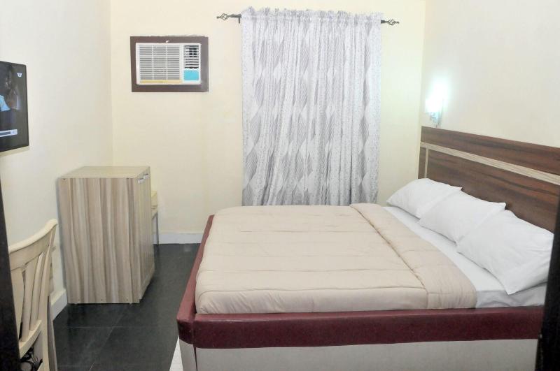 D Luxx Villa Suites image