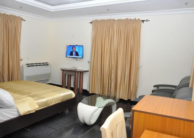 D Luxx Villa Suites image