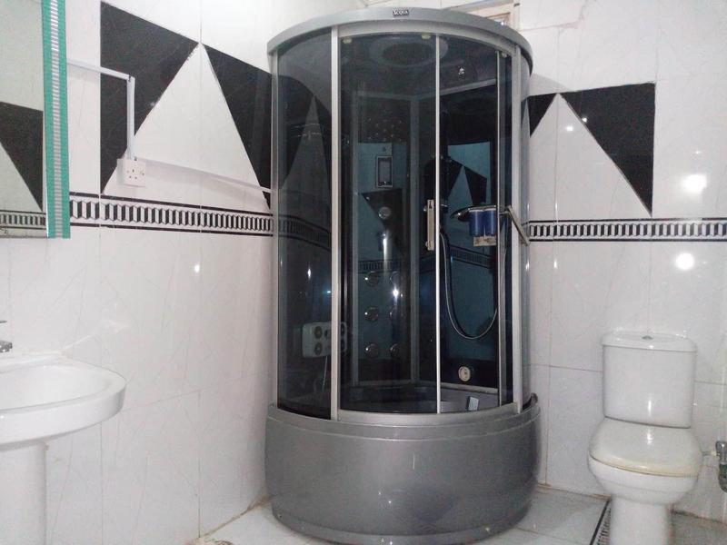 D Luxx Villa Suites image
