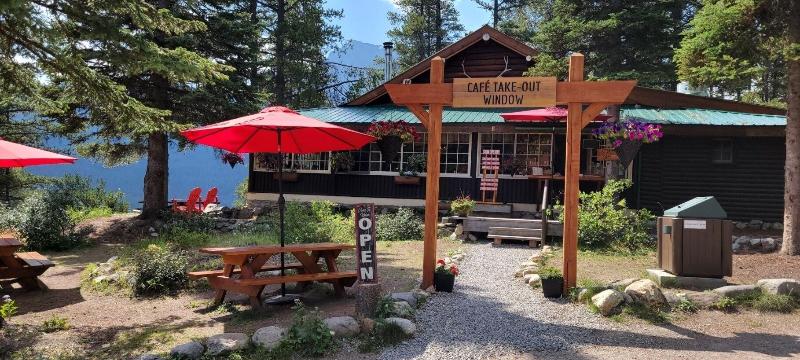 Storm Mountain Lodge Cabins Dining image