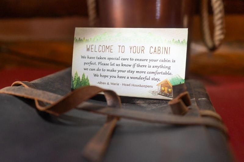 Storm Mountain Lodge Cabins Dining image
