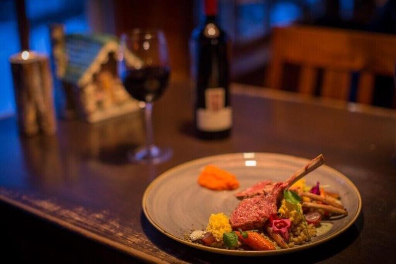 Storm Mountain Lodge Cabins Dining image