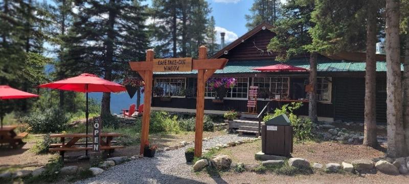 Storm Mountain Lodge Cabins Dining image